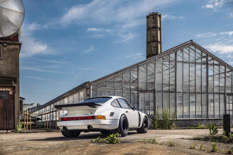  Porsche 911 Carrera RSR 3.0 Coupe 1974 года  (фото 34 из 40)